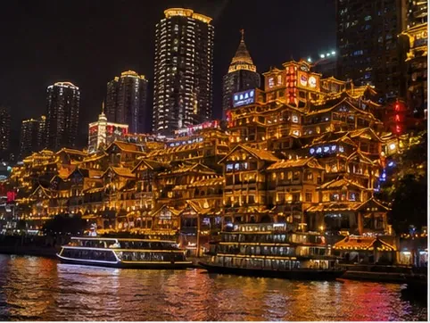 Hongya Cave in Chongqing